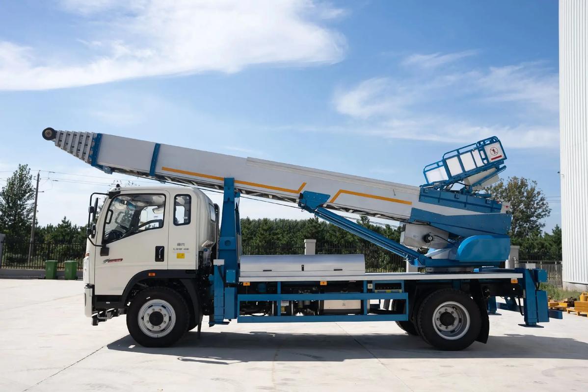 任城云梯上料车租赁费用