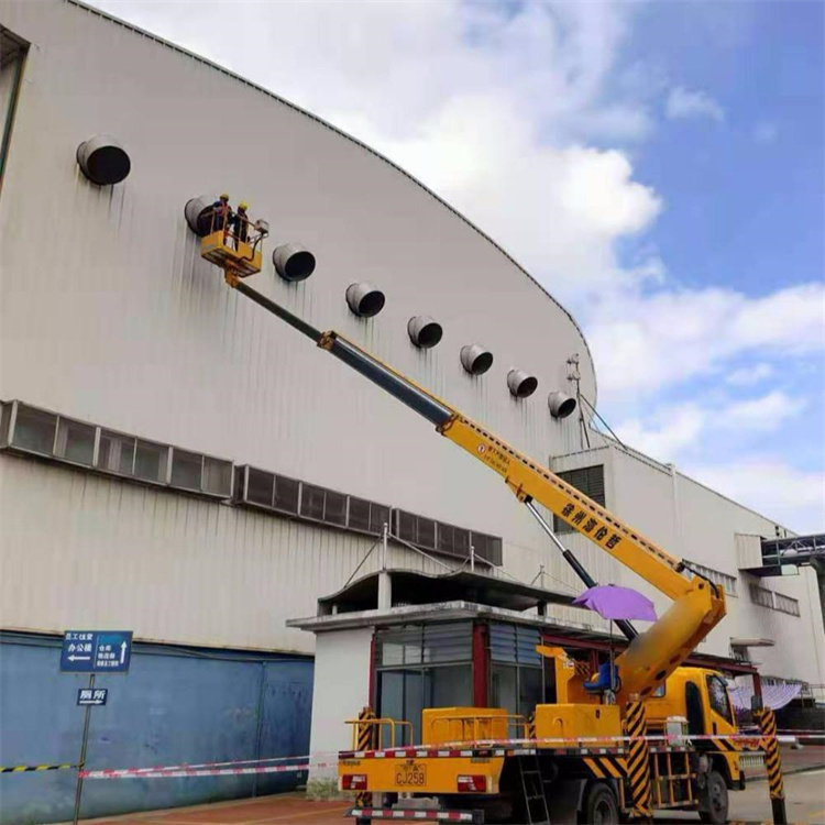 任城高空作业车出租服务：专业广告牌安装解决方案